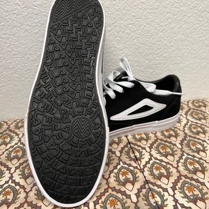 Fila Sneakers